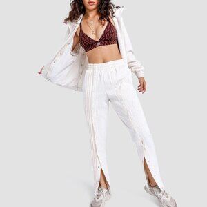 adidas x Ivy Park Unisex Stripe Trousers White H18996 Size M NWT